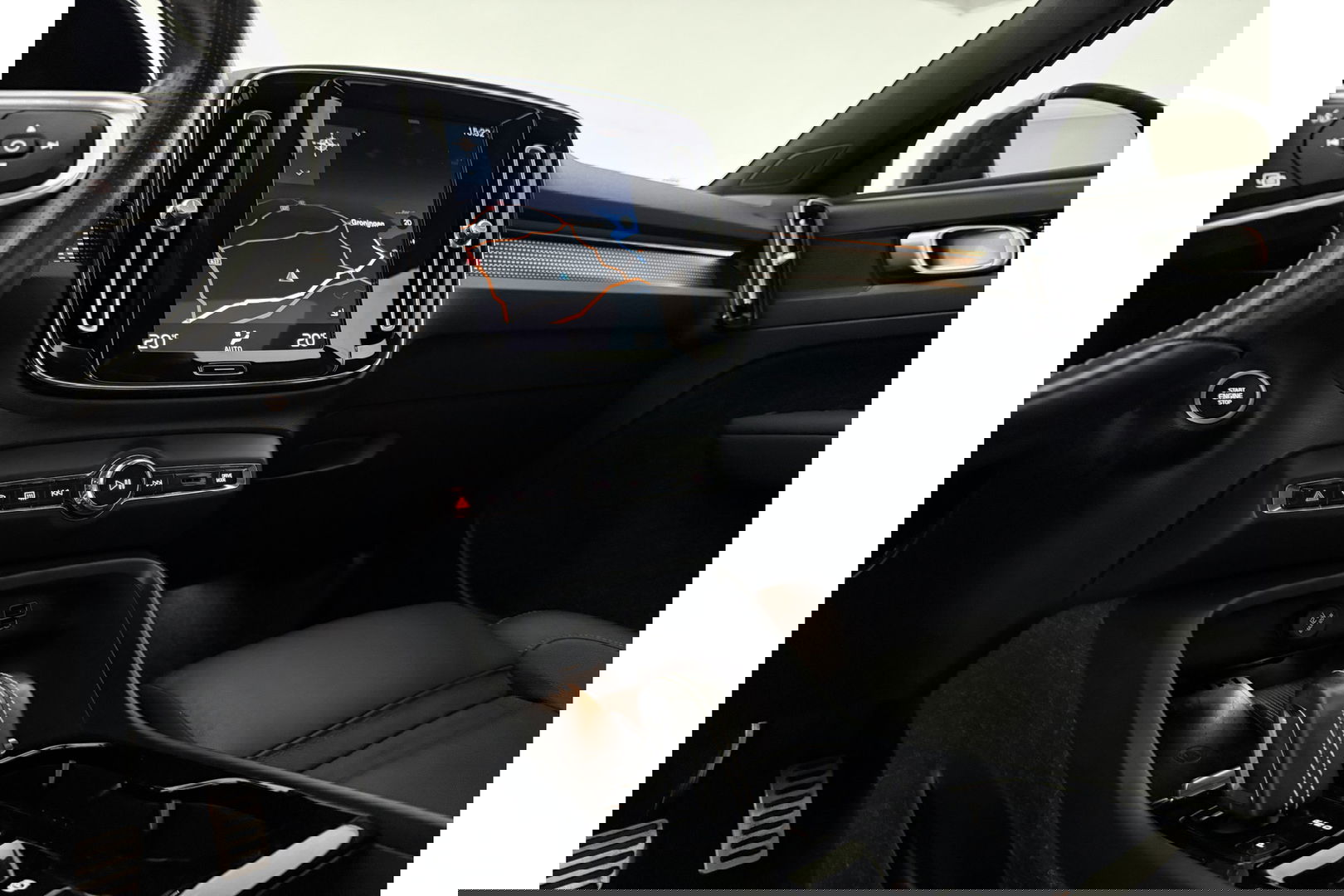 Volvo XC40 1.5 T5 Recharge Inscription 262PK Pano Camera Carplay LED Virtual Clima Cruise Navi Leder PDC 19''LMV
