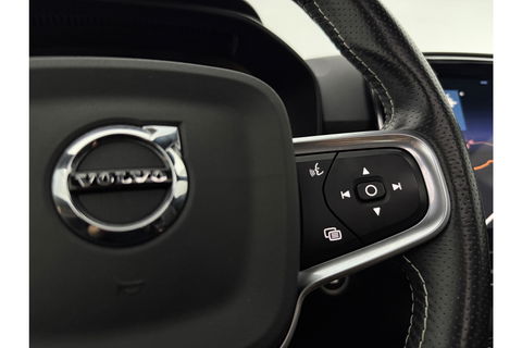Volvo XC40 1.5 T5 Recharge Inscription 262PK Pano Camera Carplay LED Virtual Clima Cruise Navi Leder PDC 19''LMV