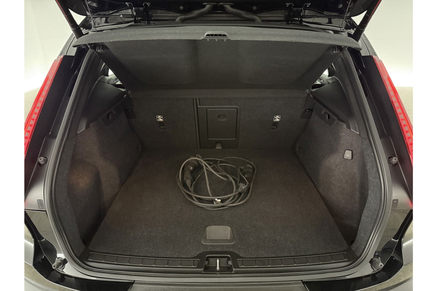 Volvo XC40 1.5 T5 Recharge Inscription 262PK Pano Camera Carplay LED Virtual Clima Cruise Navi Leder PDC 19''LMV