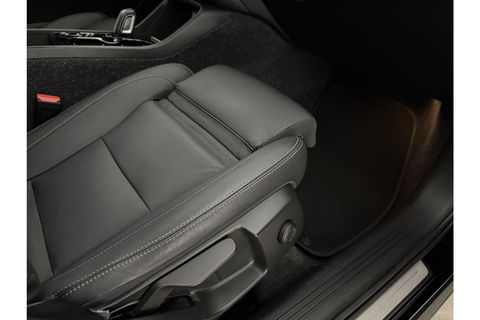 Volvo XC40 1.5 T5 Recharge Inscription 262PK Pano Camera Carplay LED Virtual Clima Cruise Navi Leder PDC 19''LMV
