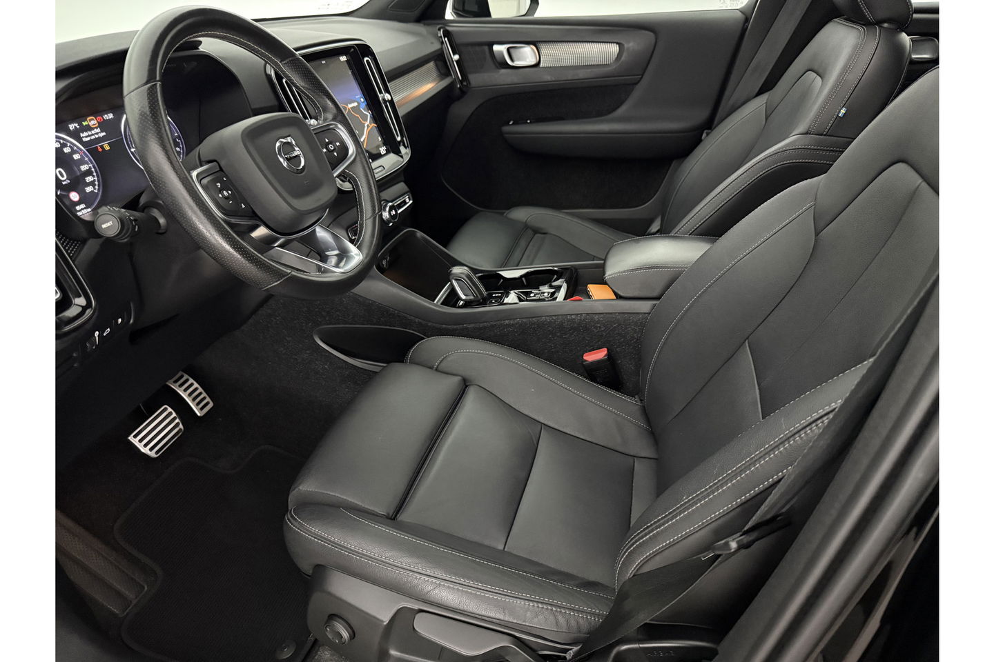 Volvo XC40 1.5 T5 Recharge Inscription 262PK Pano Camera Carplay LED Virtual Clima Cruise Navi Leder PDC 19''LMV