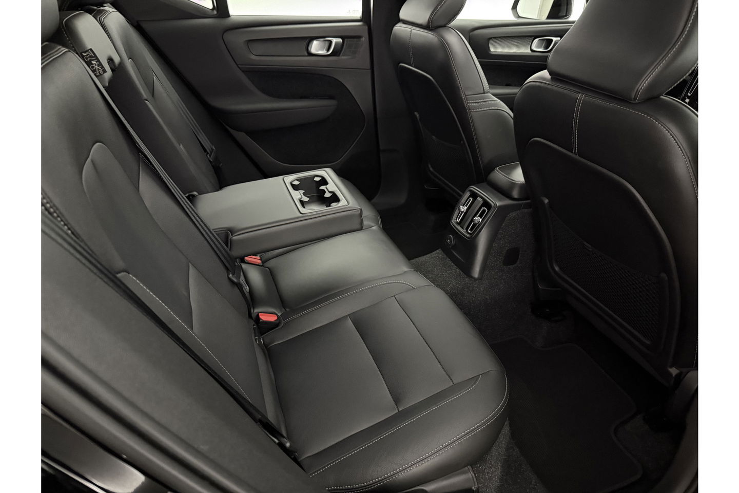 Volvo XC40 1.5 T5 Recharge Inscription 262PK Pano Camera Carplay LED Virtual Clima Cruise Navi Leder PDC 19''LMV