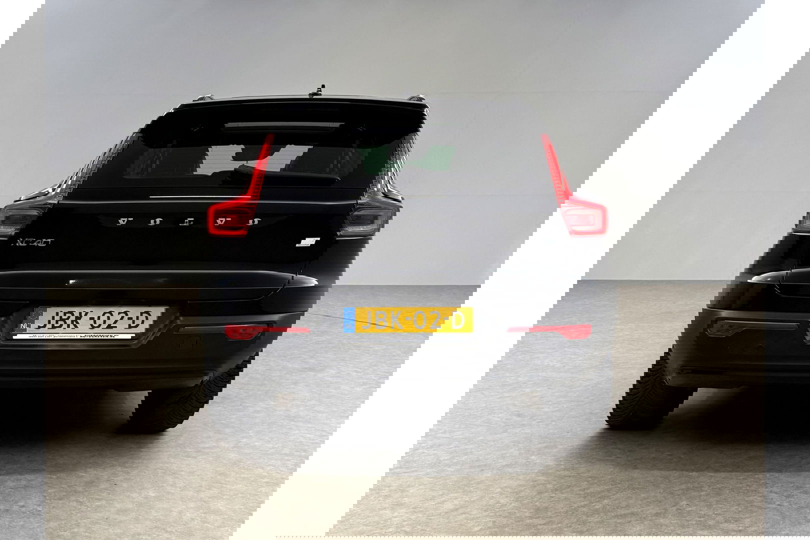 Volvo XC40 1.5 T5 Recharge Inscription 262PK Pano Camera Carplay LED Virtual Clima Cruise Navi Leder PDC 19''LMV