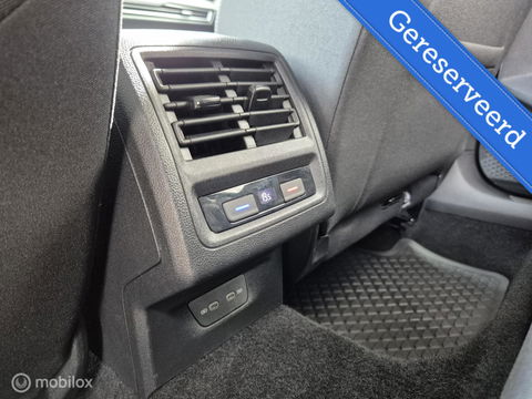 Volkswagen Golf 1.5 eTSI DSG, Digi Dash, Sfeer, Carplay, ACC