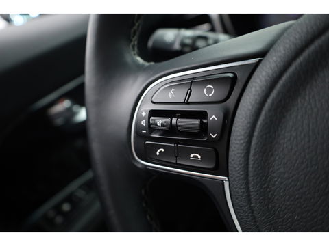 Kia Niro 1.6 GDi PHEV Edition 7 | Navi | Pano | JBL | Trekhaak | Stoelventilatie