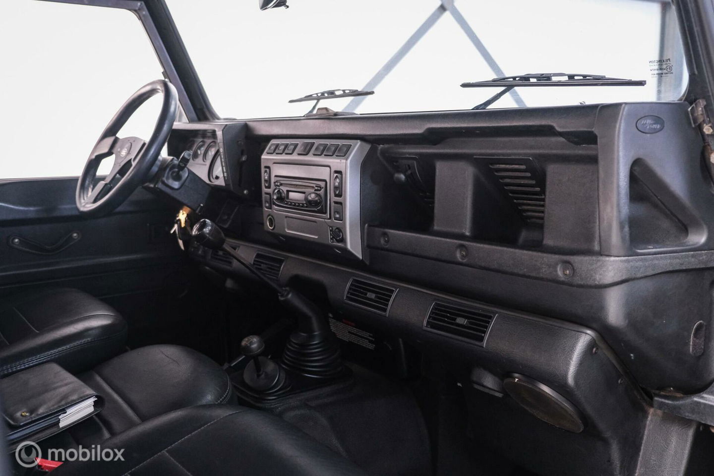 Land Rover Defender 90 Td5 Soft Top | Airco | youngtimer | stoelverwarming | leder | zeer mooi |