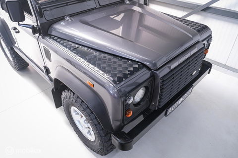 Land Rover Defender 90 Td5 Soft Top | Airco | youngtimer | stoelverwarming | leder | zeer mooi |
