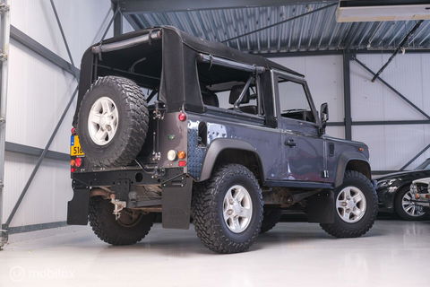 Land Rover Defender 90 Td5 Soft Top | Airco | youngtimer | stoelverwarming | leder | zeer mooi |