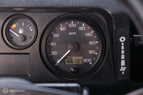 Land Rover Defender 90 Td5 Soft Top | Airco | youngtimer | stoelverwarming | leder | zeer mooi |