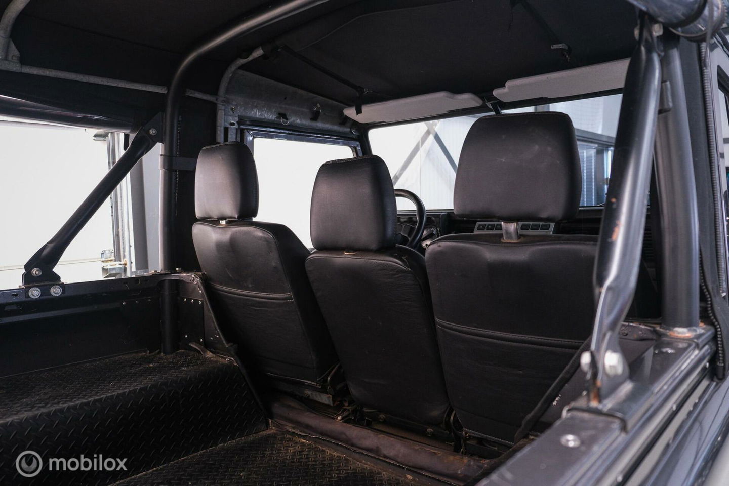 Land Rover Defender 90 Td5 Soft Top | Airco | youngtimer | stoelverwarming | leder | zeer mooi |