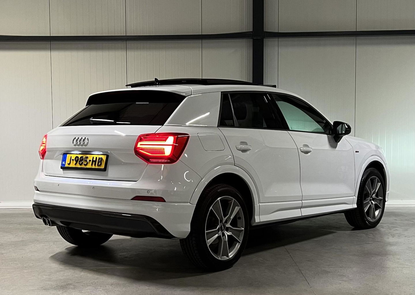 Audi Q2 35 TFSI 150PK S-line Pano Navi Carplay Black Optic
