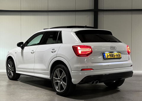 Audi Q2 35 TFSI 150PK S-line Pano Navi Carplay Black Optic