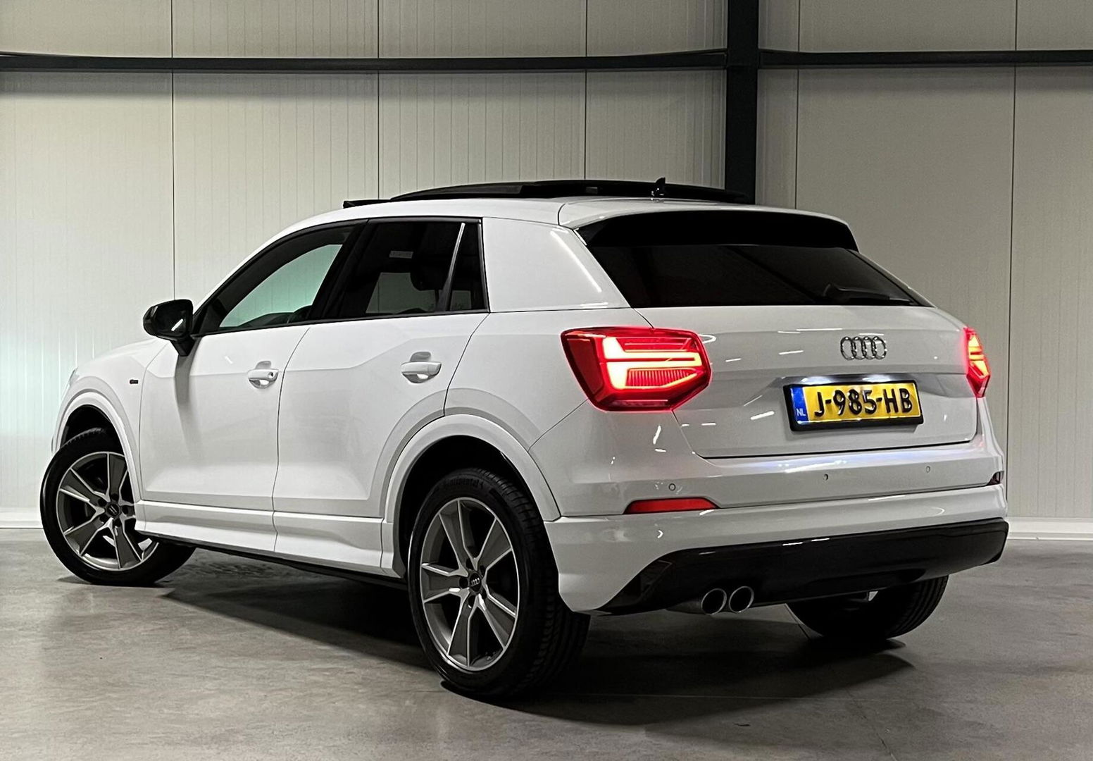 Audi Q2 35 TFSI 150PK S-line Pano Navi Carplay Black Optic