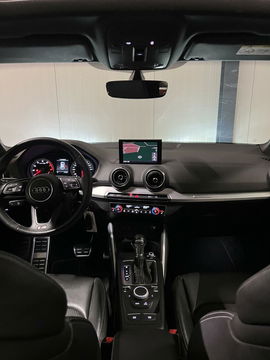 Audi Q2 35 TFSI 150PK S-line Pano Navi Carplay Black Optic