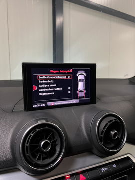 Audi Q2 35 TFSI 150PK S-line Pano Navi Carplay Black Optic