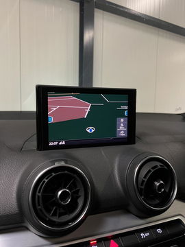 Audi Q2 35 TFSI 150PK S-line Pano Navi Carplay Black Optic