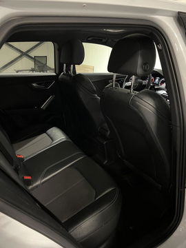 Audi Q2 35 TFSI 150PK S-line Pano Navi Carplay Black Optic
