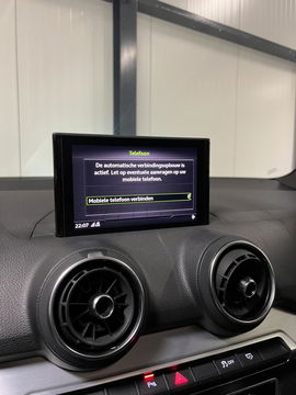 Audi Q2 35 TFSI 150PK S-line Pano Navi Carplay Black Optic