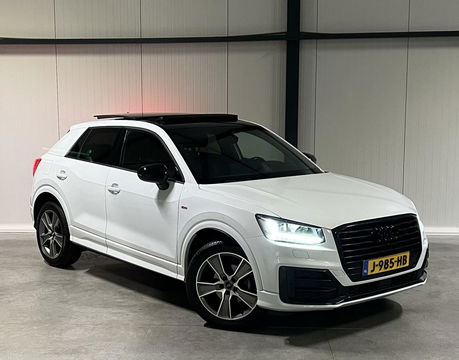 Audi Q2 35 TFSI 150PK S-line Pano Navi Carplay Black Optic