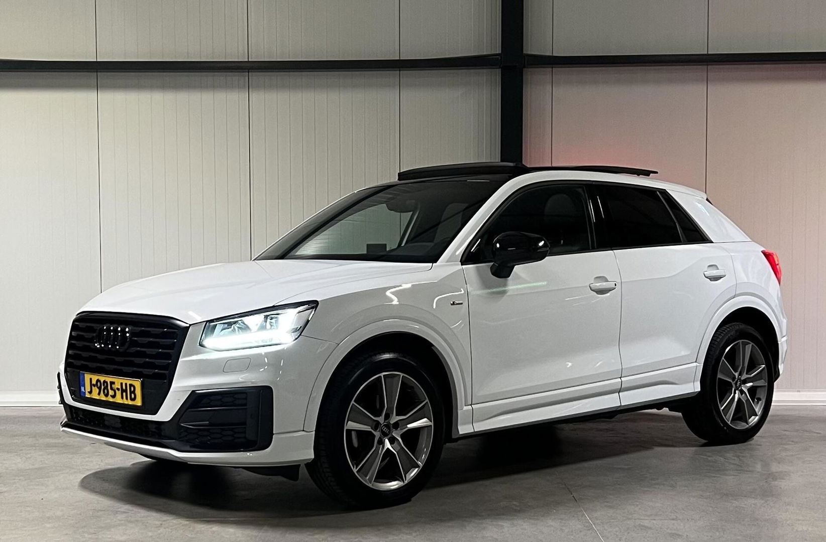 Audi Q2 35 TFSI 150PK S-line Pano Navi Carplay Black Optic