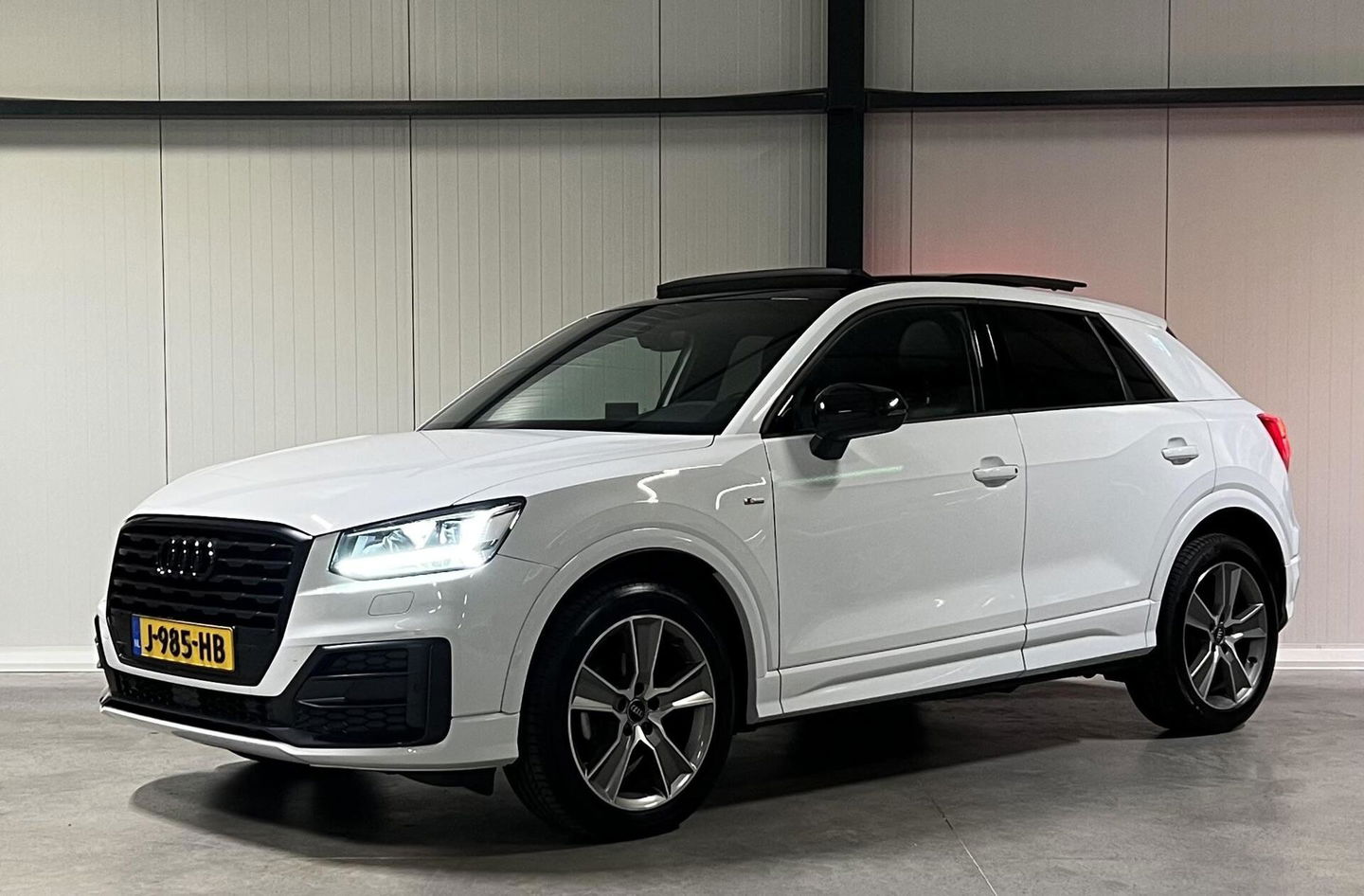 Audi Q2 35 TFSI 150PK S-line Pano Navi Carplay Black Optic
