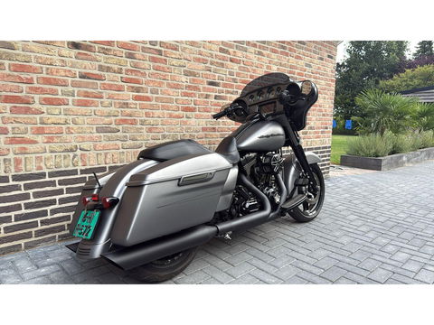 Harley Davidson 103 FLHXS Streetglide Street Glide mat grijs blackout