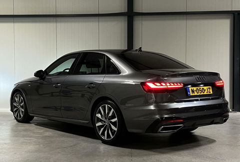 Audi A4 Limousine 35 TFSI S-line Competition Pano Sfeer NAP