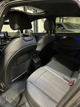Audi A4 Limousine 35 TFSI S-line Competition Pano Sfeer NAP