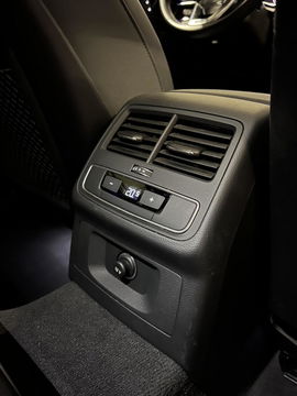 Audi A4 Limousine 35 TFSI S-line Competition Pano Sfeer NAP
