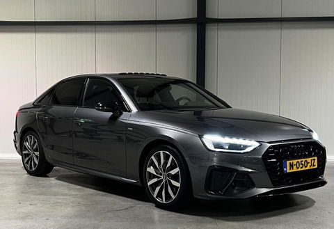 Audi A4 Limousine 35 TFSI S-line Competition Pano Sfeer NAP