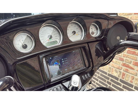 Harley Davidson 103 FLHXS Street Glide Streetglide Black Out Carplay