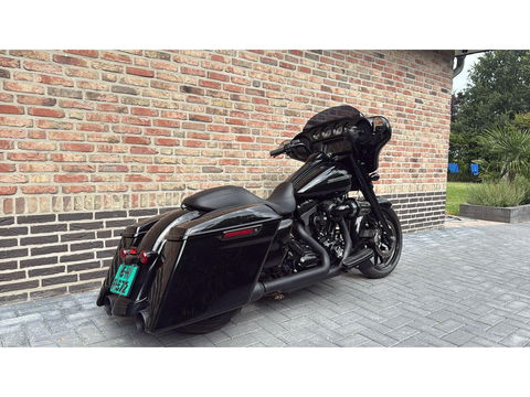 Harley Davidson 103 FLHXS Street Glide Streetglide Black Out Carplay