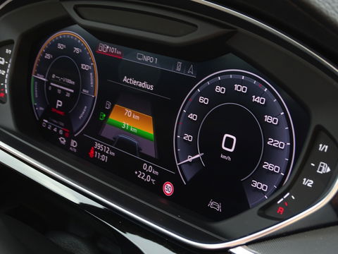Audi A8 60 TFSIe 449PK V6 / B&O / Alcantara / Massage / TV / Matrix