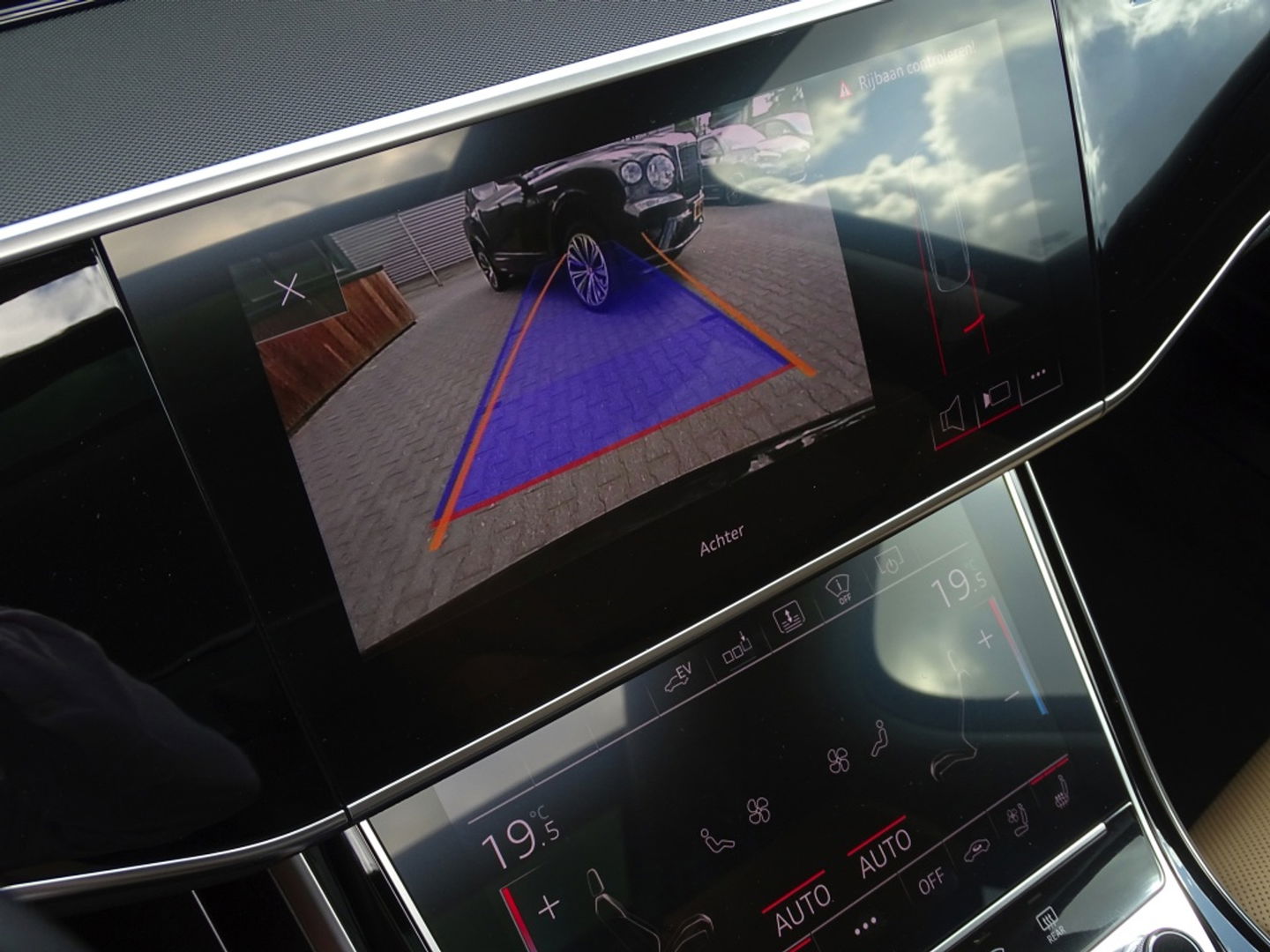 Audi A8 60 TFSIe 449PK V6 / B&O / Alcantara / Massage / TV / Matrix