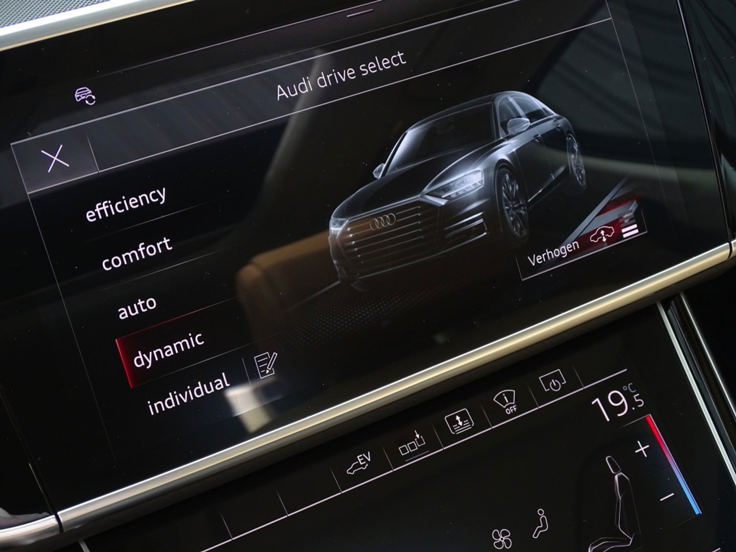 Audi A8 60 TFSIe 449PK V6 / B&O / Alcantara / Massage / TV / Matrix