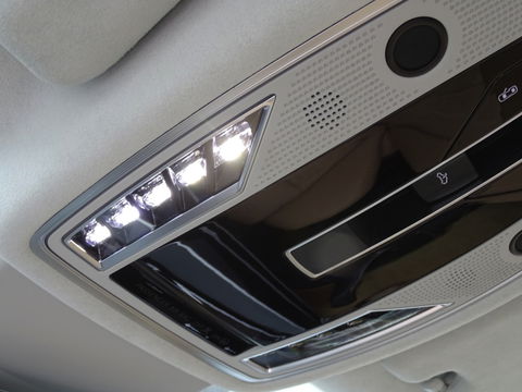 Audi A8 60 TFSIe 449PK V6 / B&O / Alcantara / Massage / TV / Matrix