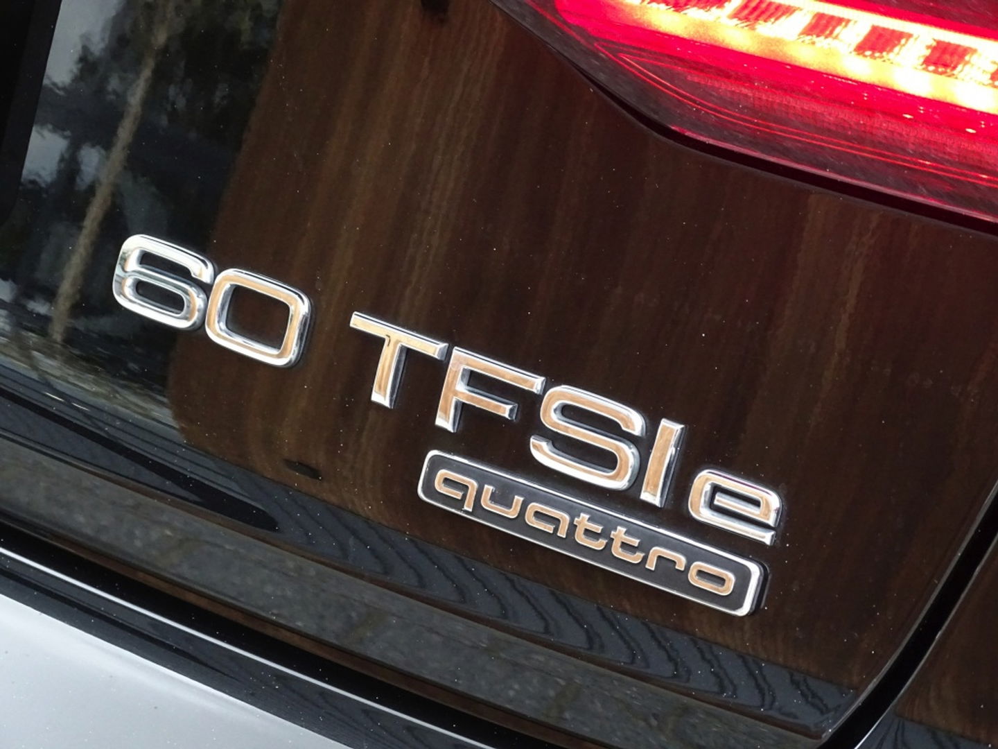 Audi A8 60 TFSIe 449PK V6 / B&O / Alcantara / Massage / TV / Matrix