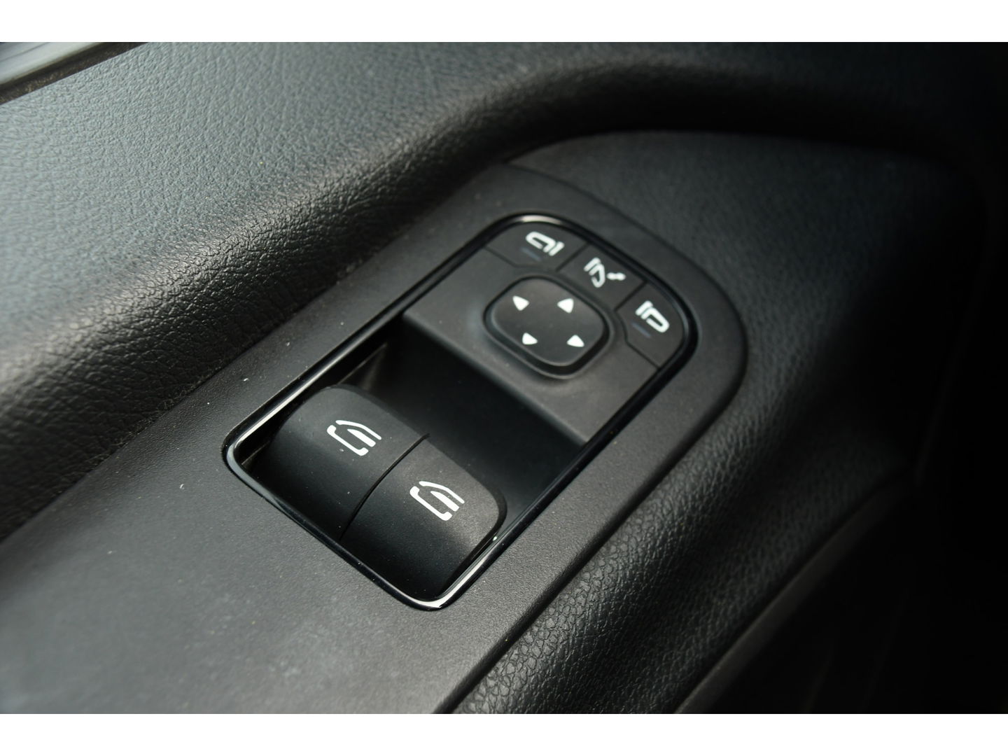 Mercedes-Benz Sprinter 316 2.2 CDI L2H2 PB Edition Adaptieve Cruise, Camera, 164pk, Automaat, Carplay, Multimedia, Trekhaak, NAVI, Uniek!