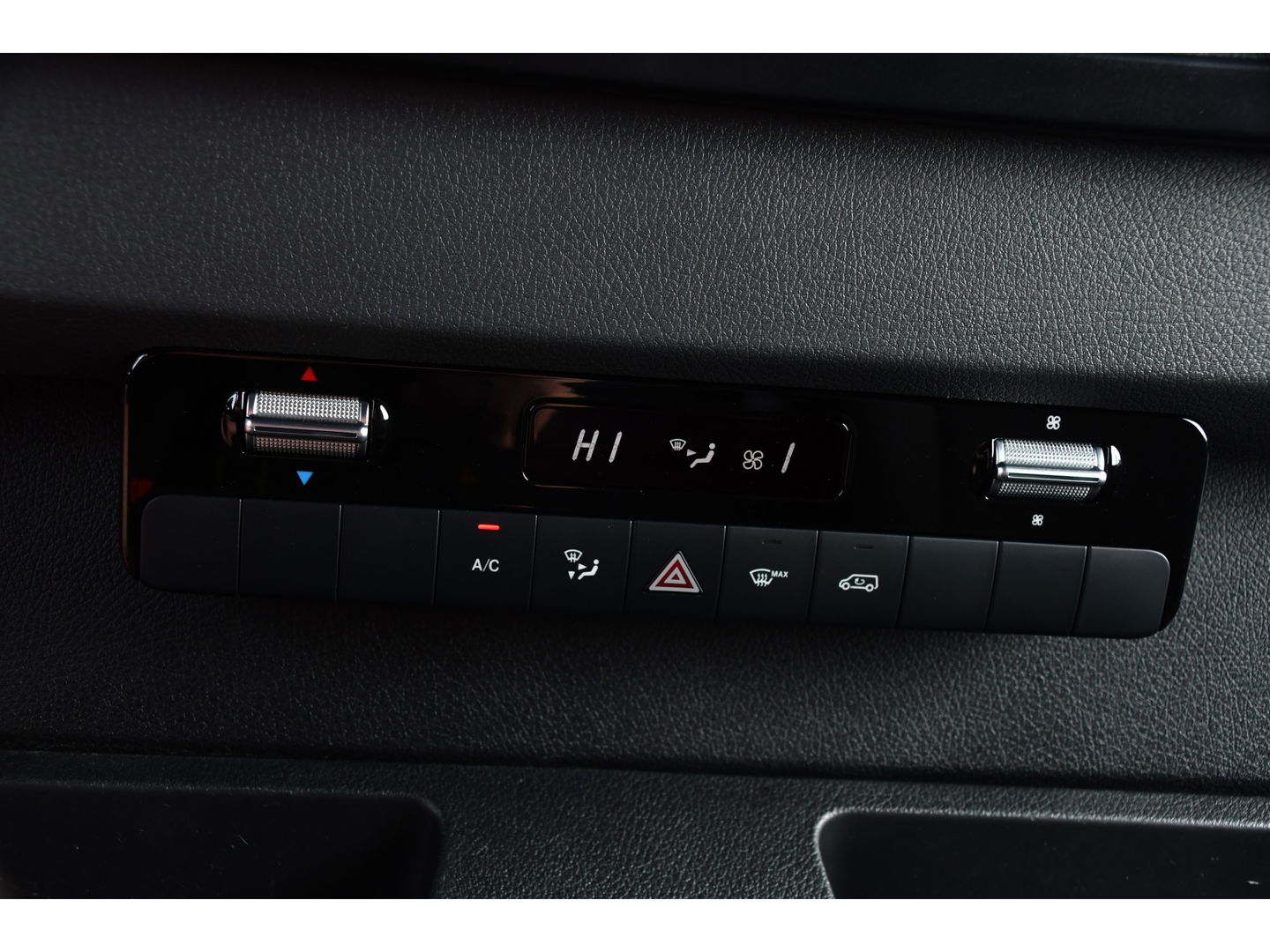 Mercedes-Benz Sprinter 316 2.2 CDI L2H2 PB Edition Adaptieve Cruise, Camera, 164pk, Automaat, Carplay, Multimedia, Trekhaak, NAVI, Uniek!
