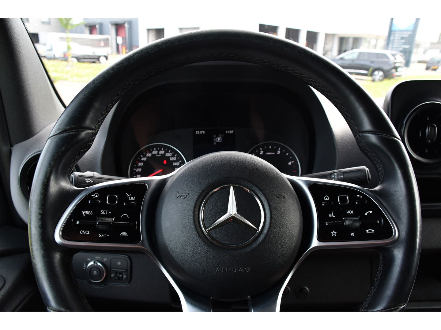 Mercedes-Benz Sprinter 316 2.2 CDI L2H2 PB Edition Adaptieve Cruise, Camera, 164pk, Automaat, Carplay, Multimedia, Trekhaak, NAVI, Uniek!