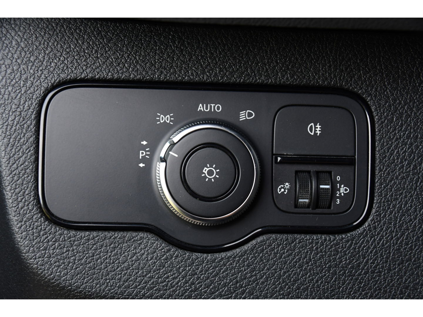 Mercedes-Benz Sprinter 316 2.2 CDI L2H2 PB Edition Adaptieve Cruise, Camera, 164pk, Automaat, Carplay, Multimedia, Trekhaak, NAVI, Uniek!