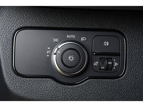 Mercedes-Benz Sprinter 316 2.2 CDI L2H2 PB Edition Adaptieve Cruise, Camera, 164pk, Automaat, Carplay, Multimedia, Trekhaak, NAVI, Uniek!