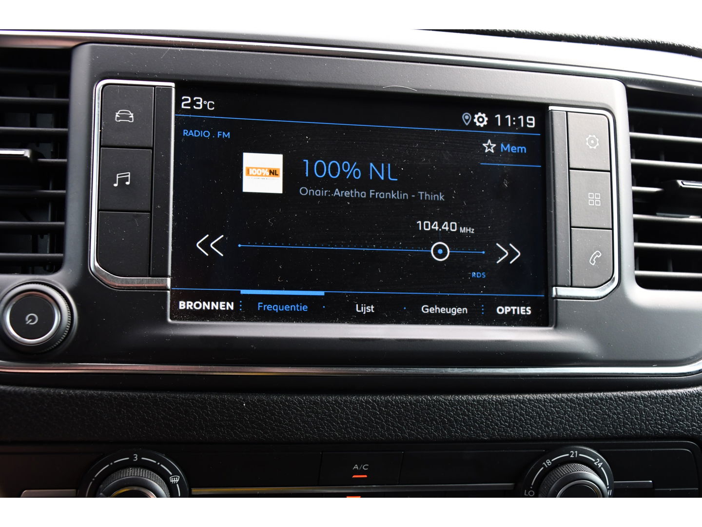 Peugeot Expert 2.0 BlueHDI L3 PB Edition DC Cruise, Carplay. Automaat, 2 x Schuifdeur, Sensoren, 120pk, Multimedia, Uniek!