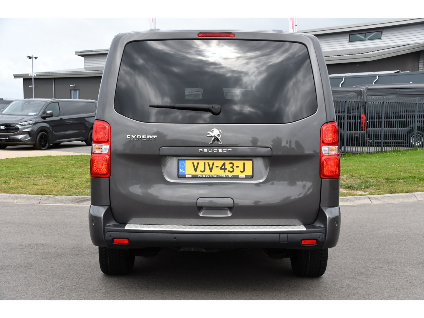 Peugeot Expert 2.0 BlueHDI L3 PB Edition DC Cruise, Carplay. Automaat, 2 x Schuifdeur, Sensoren, 120pk, Multimedia, Uniek!