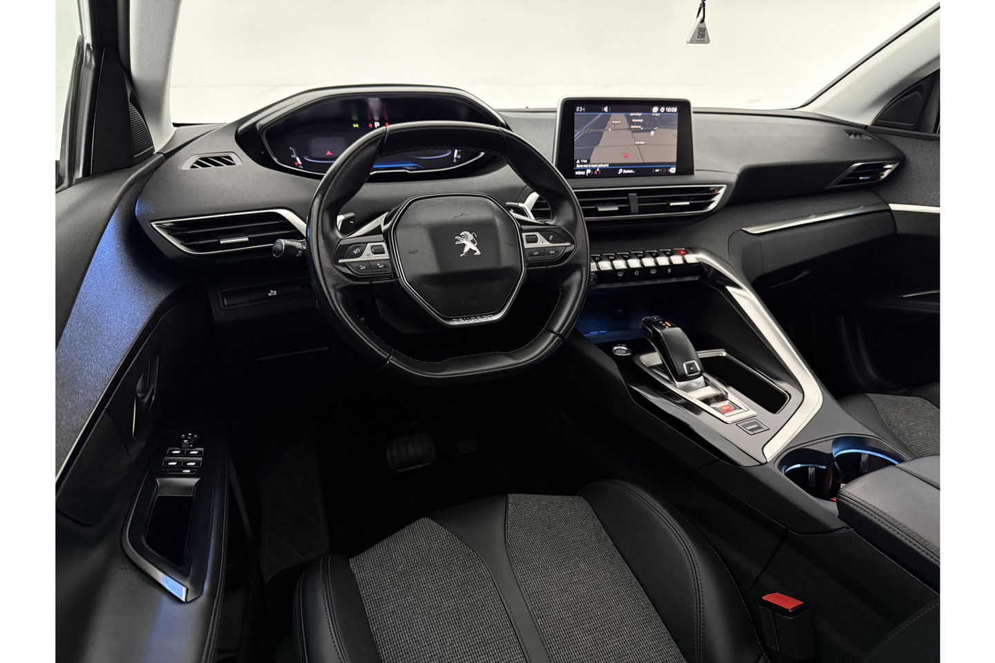 Peugeot 5008 1.2 PureTech 7p 360 Camera Pano Sfeer LED Carplay Cruise Clima Virtual Navi PDC 19"LMV