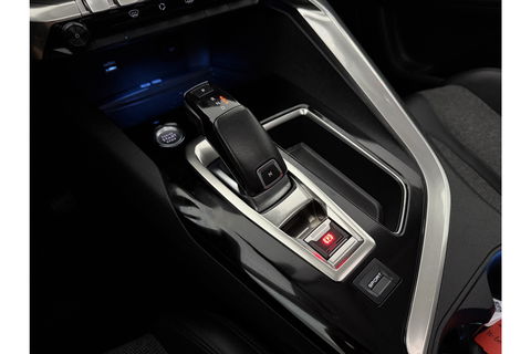 Peugeot 5008 1.2 PureTech 7p 360 Camera Pano Sfeer LED Carplay Cruise Clima Virtual Navi PDC 19"LMV