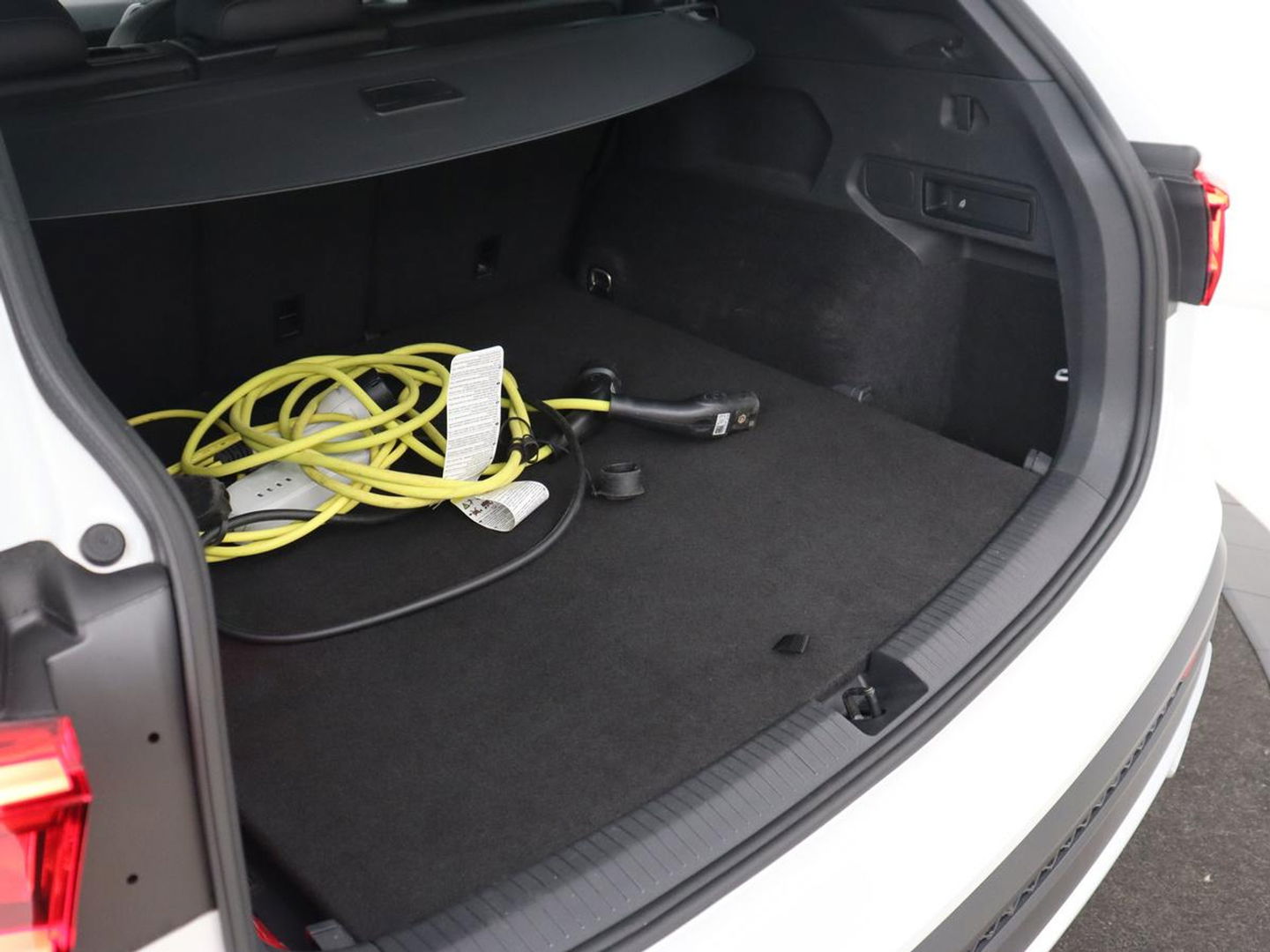 SEAT Tarraco 1.4 TSI e-Hybrid PHEV Xcellence | Panoramadak | Leder | Trekhaak | Stoel & achterbankverwarming | Adaptive cruise | Carplay | Camera | Digital Cockpit | Navigatie | Plug In