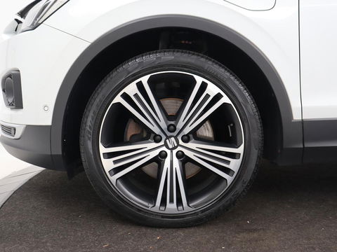 SEAT Tarraco 1.4 TSI e-Hybrid PHEV Xcellence | Panoramadak | Leder | Trekhaak | Stoel & achterbankverwarming | Adaptive cruise | Carplay | Camera | Digital Cockpit | Navigatie | Plug In
