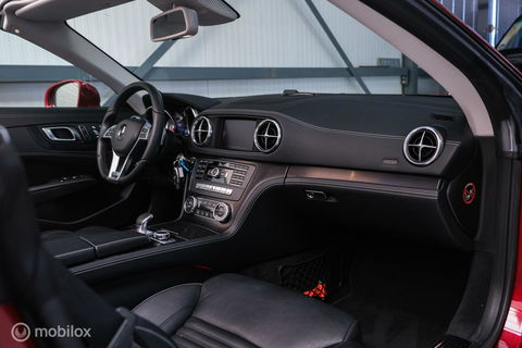 Mercedes-Benz SL-Klasse 400 Roadster | Panorama | Airscarf | Nieuwstaat | LED | Cruise control | Dealer onderhouden |