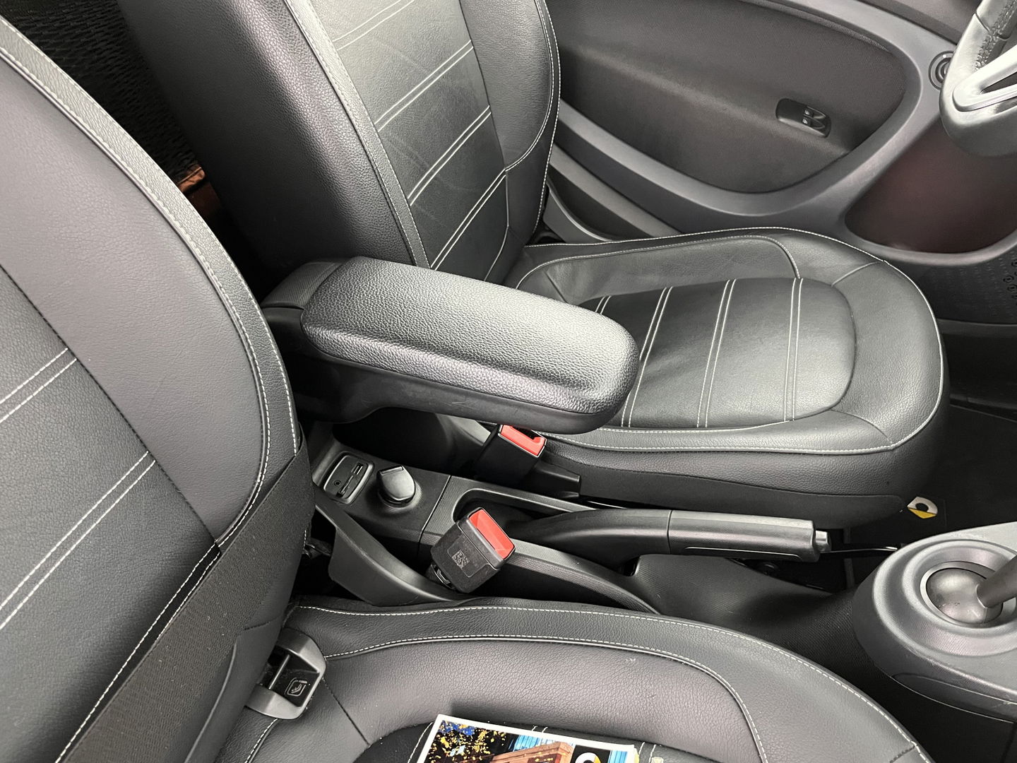 Smart Fortwo EQ Business Solution 18 kWh [3-Fase] ( SOH-93%) Aut. *PANO | LUXURY-LEATHER | NAVI-FULLMAP | CAMERA | HEATED-COMFORTSEATS | AIRCO | CRUISE | AMBIENT-LIGHT | 15''ALU*
